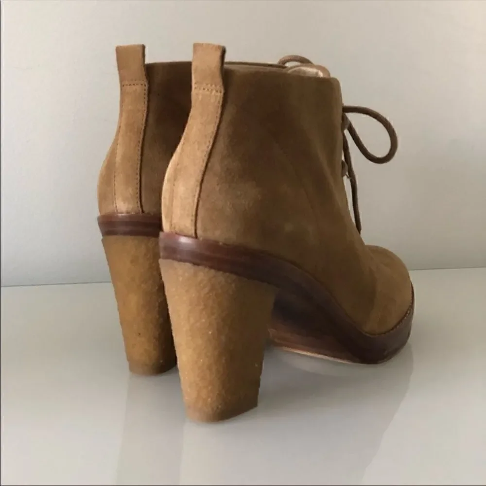 NWOT KORS Michael Kors Booties